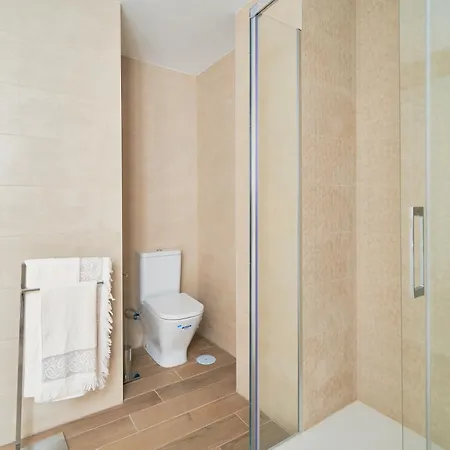 Apartamento En Primera Linea De Playa En La Malagueta Malaga Exterior photo